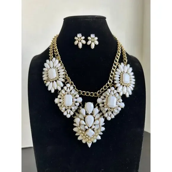 Stunning White Statement Necklace and Earring Set - Rhinestone & Acrylic Design - Picture 1 of 7